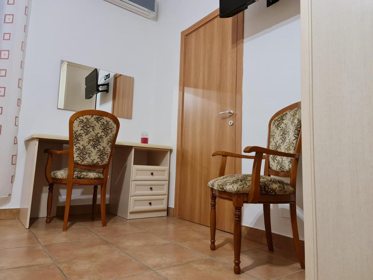 Bed and Breakfast Casale Rurale San Marco Evangelista Exterior foto