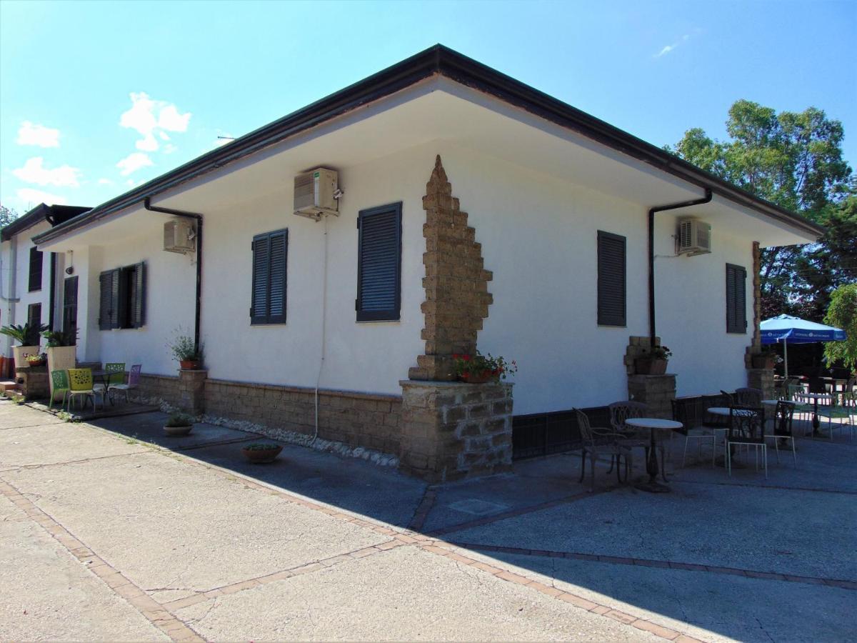 Bed and Breakfast Casale Rurale San Marco Evangelista Exterior foto